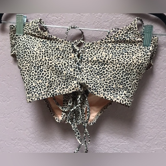 Xhilaration Leopard Print Bikini - Picture 4 of 11